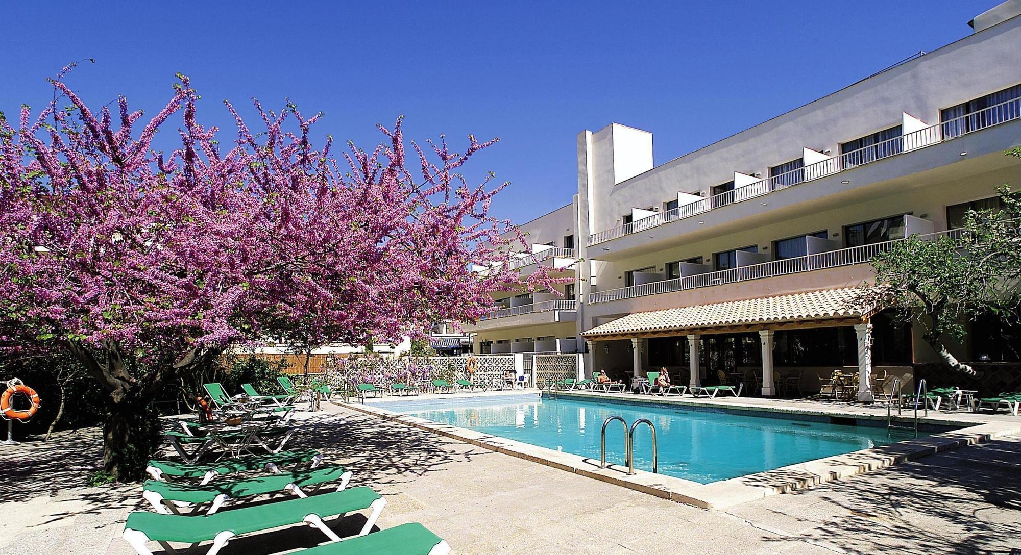 Hotel Gaya Пагуера Екстериор снимка